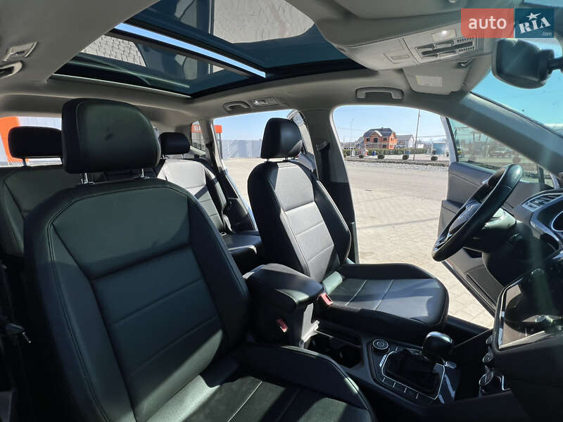 Внедорожник / Кроссовер Volkswagen Tiguan 2018 в Хусте фото 28 Внедорожник / Кроссовер Volkswagen Tiguan 2018 в Хусте