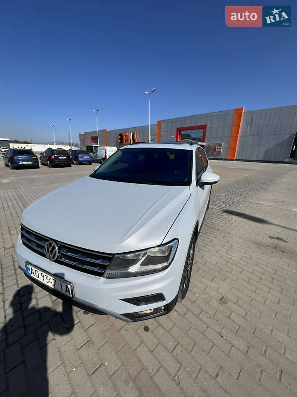 Внедорожник / Кроссовер Volkswagen Tiguan 2018 в Хусте фото 39 Внедорожник / Кроссовер Volkswagen Tiguan 2018 в Хусте