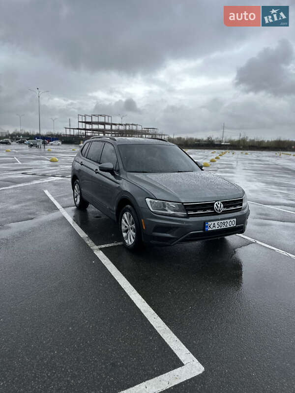 Внедорожник / Кроссовер Volkswagen Tiguan 2017 в Киеве фото 4 Внедорожник / Кроссовер Volkswagen Tiguan 2017 в Киеве