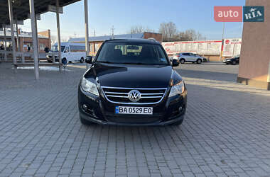 Внедорожник / Кроссовер Volkswagen Tiguan 2008 в 