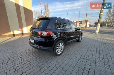 Внедорожник / Кроссовер Volkswagen Tiguan 2008 в 