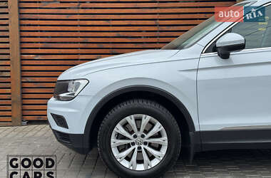 Внедорожник / Кроссовер Volkswagen Tiguan 2018 в 