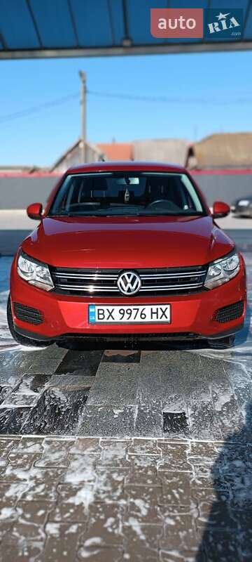 Внедорожник / Кроссовер Volkswagen Tiguan 2013 в Полонном