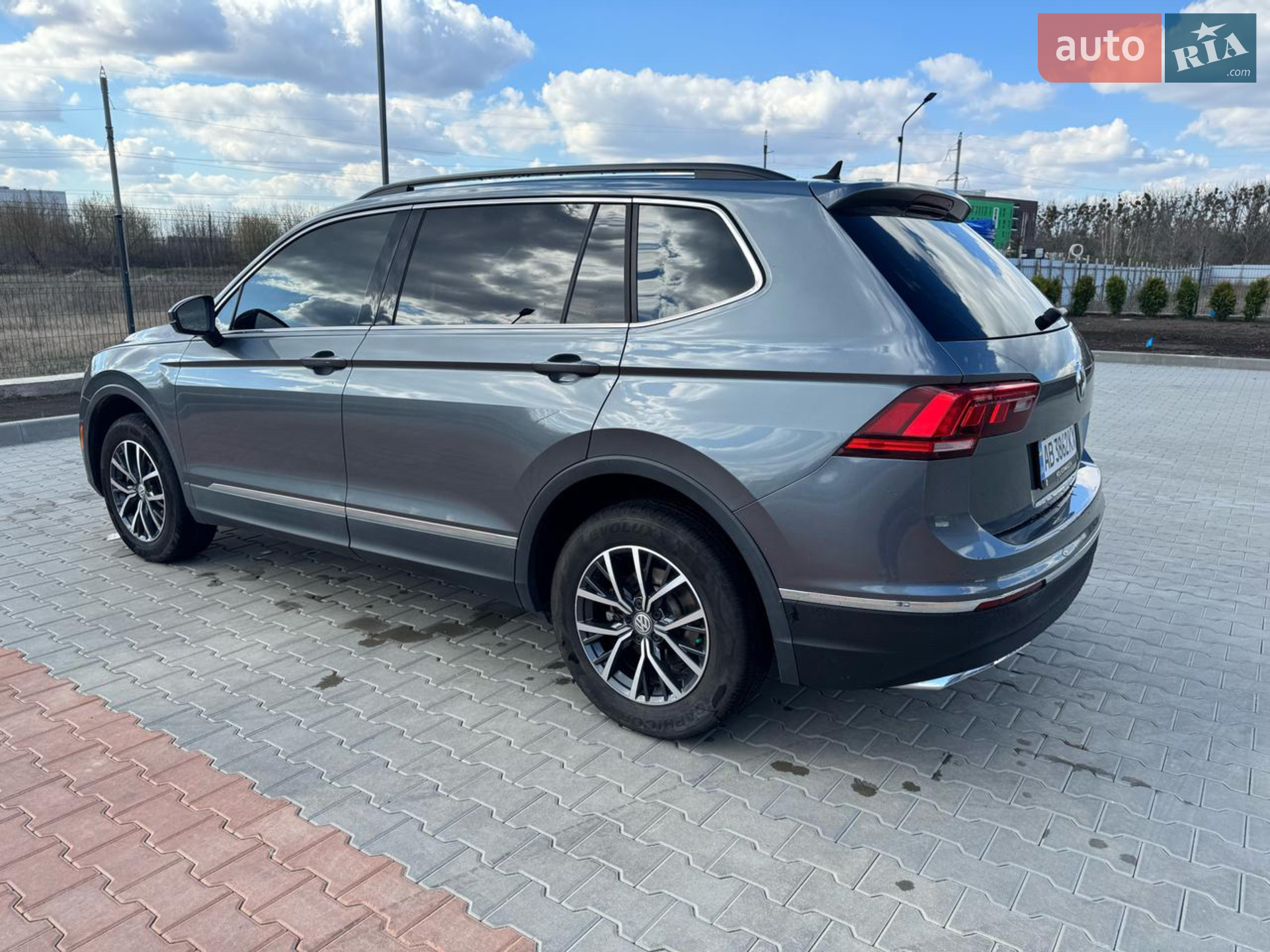 2020 Volkswagen Tiguan - мініатюра 5