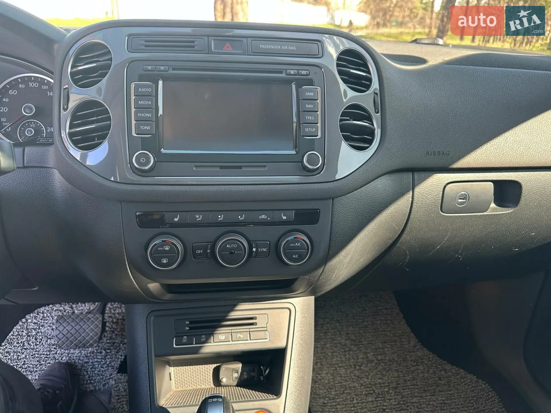 2016 Volkswagen Tiguan - мініатюра 16