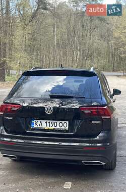 Позашляховик / Кросовер Volkswagen Tiguan 2021 в 