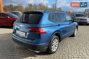 Позашляховик / Кросовер Volkswagen Tiguan 2018 в 