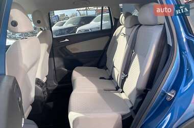 Позашляховик / Кросовер Volkswagen Tiguan 2018 в 