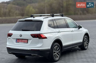 Внедорожник / Кроссовер Volkswagen Tiguan 2020 в 