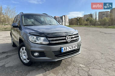Внедорожник / Кроссовер Volkswagen Tiguan 2011 в 