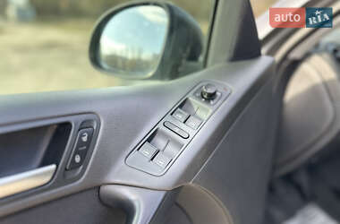 Внедорожник / Кроссовер Volkswagen Tiguan 2011 в 
