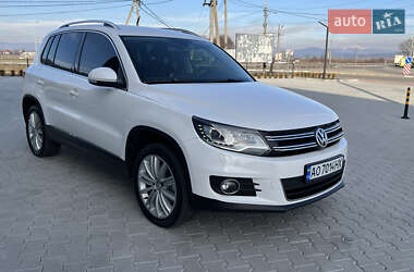 Внедорожник / Кроссовер Volkswagen Tiguan 2013 в 