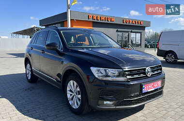 Внедорожник / Кроссовер Volkswagen Tiguan 2018 в 