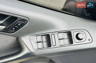 Внедорожник / Кроссовер Volkswagen Tiguan 2011 в 
