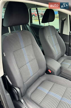 Внедорожник / Кроссовер Volkswagen Tiguan 2010 в 