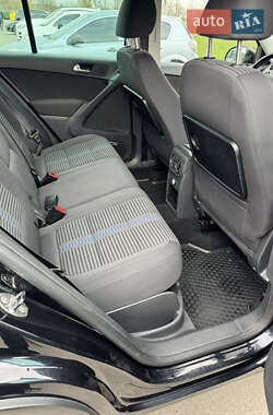 Внедорожник / Кроссовер Volkswagen Tiguan 2010 в 