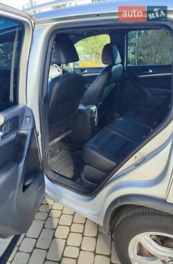 Внедорожник / Кроссовер Volkswagen Tiguan 2013 в 