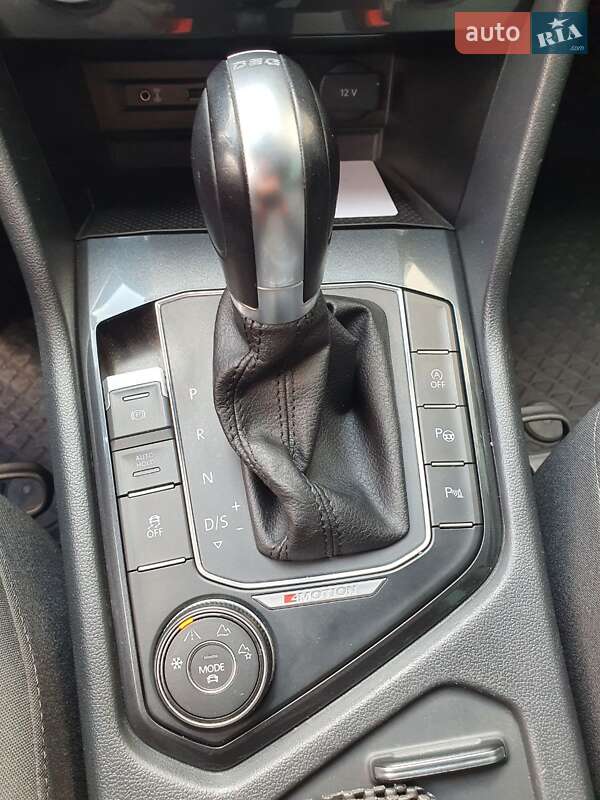 Внедорожник / Кроссовер Volkswagen Tiguan 2017 в Трускавце