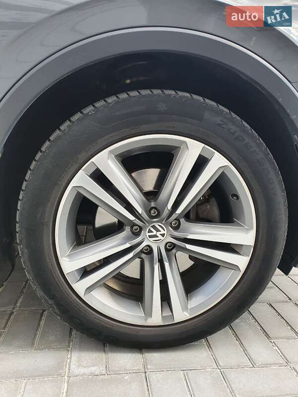 Внедорожник / Кроссовер Volkswagen Tiguan 2017 в Трускавце