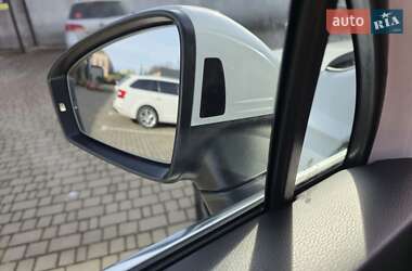 Внедорожник / Кроссовер Volkswagen Tiguan 2018 в 