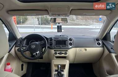 Позашляховик / Кросовер Volkswagen Tiguan 2014 в 