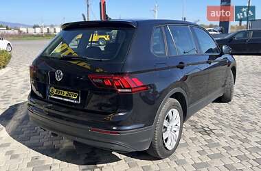 Внедорожник / Кроссовер Volkswagen Tiguan 2018 в 