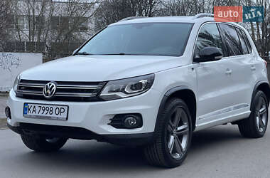 Внедорожник / Кроссовер Volkswagen Tiguan 2016 в 