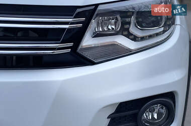 Внедорожник / Кроссовер Volkswagen Tiguan 2016 в 