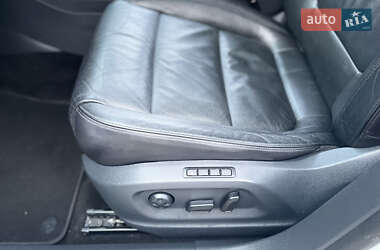 Внедорожник / Кроссовер Volkswagen Tiguan 2016 в 