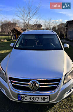 Позашляховик / Кросовер Volkswagen Tiguan 2008 в 