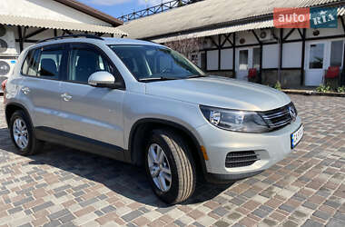 Внедорожник / Кроссовер Volkswagen Tiguan 2015 в 