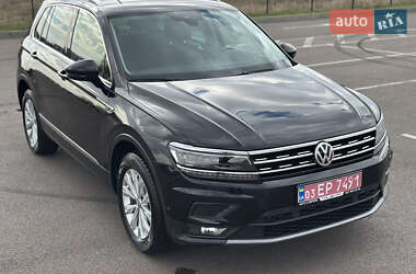 Внедорожник / Кроссовер Volkswagen Tiguan 2018 в 