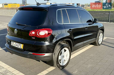 Внедорожник / Кроссовер Volkswagen Tiguan 2009 в 