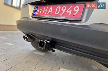Позашляховик / Кросовер Volkswagen Tiguan 2012 в 