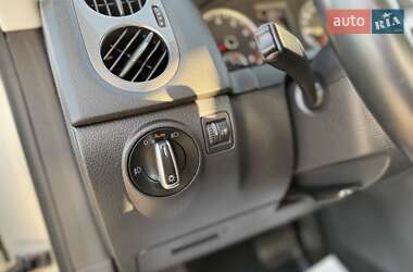 Позашляховик / Кросовер Volkswagen Tiguan 2012 в 