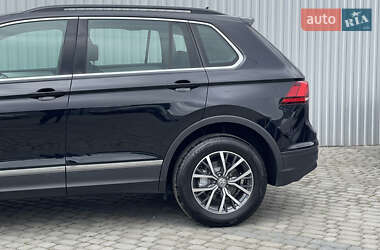 Внедорожник / Кроссовер Volkswagen Tiguan 2018 в 
