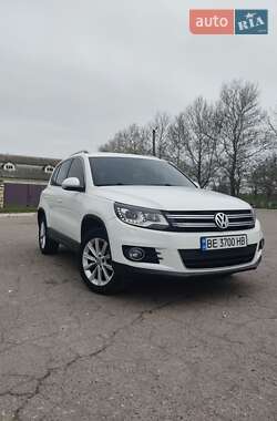 Внедорожник / Кроссовер Volkswagen Tiguan 2015 в 