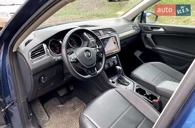 Позашляховик / Кросовер Volkswagen Tiguan 2018 в 