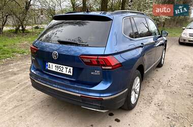 Позашляховик / Кросовер Volkswagen Tiguan 2018 в 