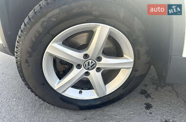 Внедорожник / Кроссовер Volkswagen Tiguan 2014 в 