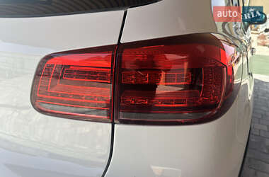 Внедорожник / Кроссовер Volkswagen Tiguan 2014 в 