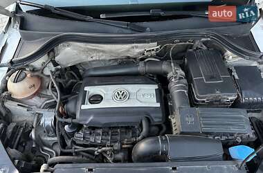 Внедорожник / Кроссовер Volkswagen Tiguan 2012 в 