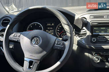 Внедорожник / Кроссовер Volkswagen Tiguan 2013 в 