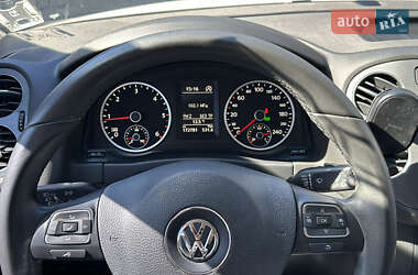 Внедорожник / Кроссовер Volkswagen Tiguan 2013 в 
