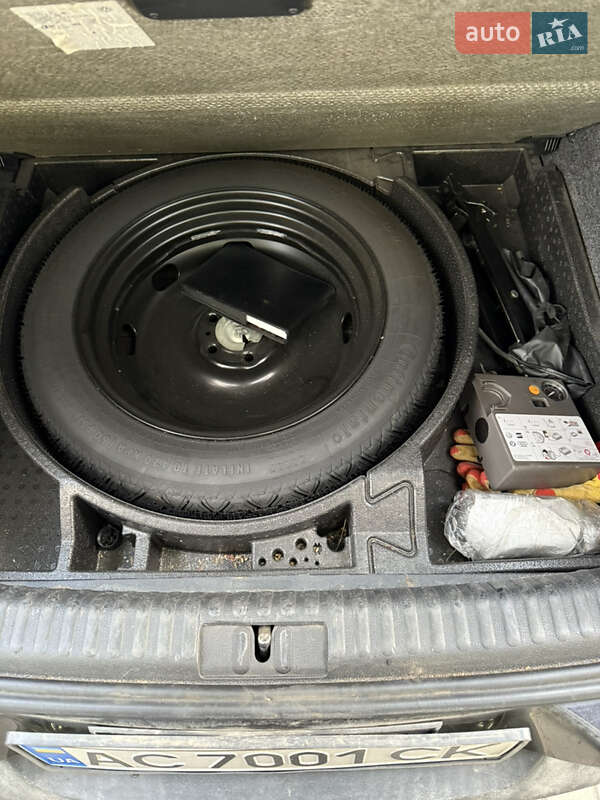 Внедорожник / Кроссовер Volkswagen Tiguan 2012 в Луцке