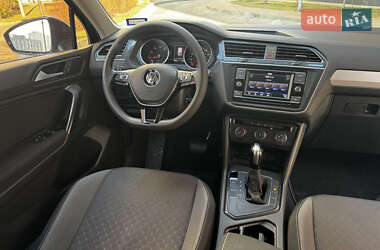 Внедорожник / Кроссовер Volkswagen Tiguan 2020 в 