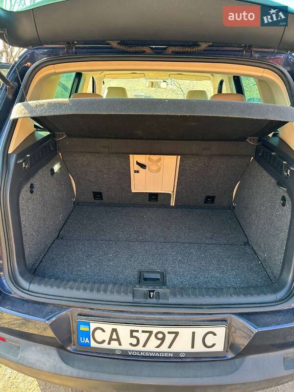 Внедорожник / Кроссовер Volkswagen Tiguan 2012 в Черкассах
