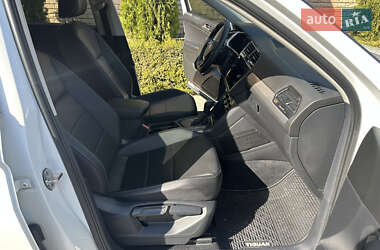Внедорожник / Кроссовер Volkswagen Tiguan 2021 в 