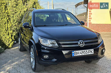 Позашляховик / Кросовер Volkswagen Tiguan 2012 в 