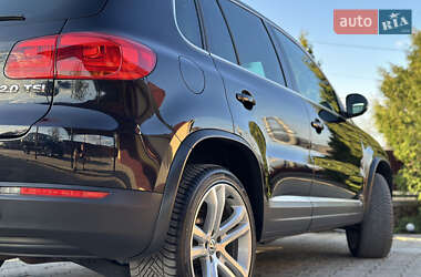 Позашляховик / Кросовер Volkswagen Tiguan 2012 в 